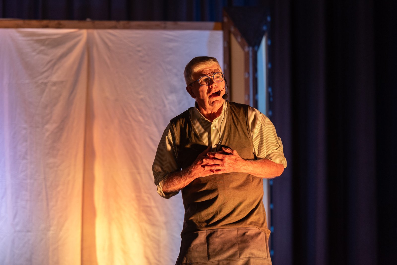 Reg Harden as Geppetto