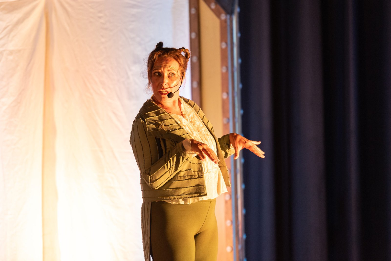 Cynthia Martin as Joanne Cricket